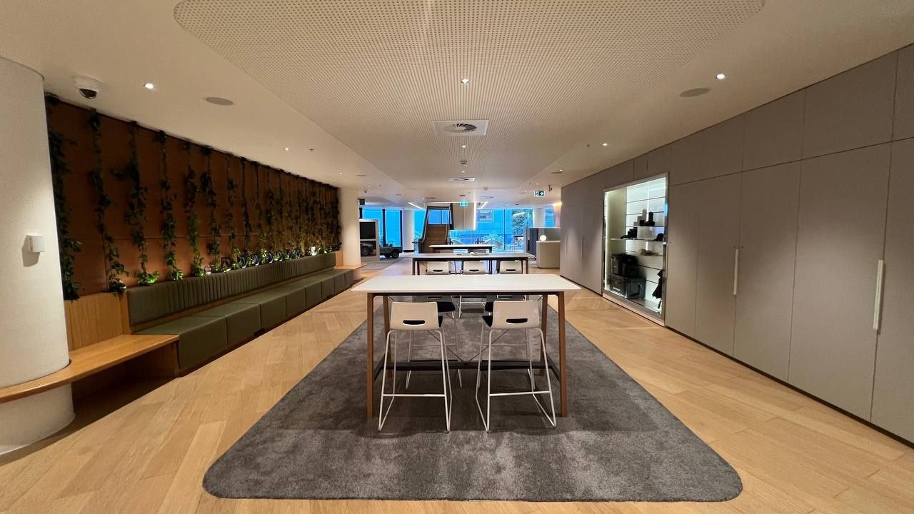 Jaguar Land Rover Showrooms & Corporate HQ — 4