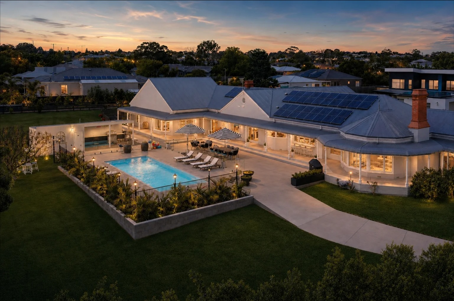 Luxury Resort Retreat with Swimming Pool