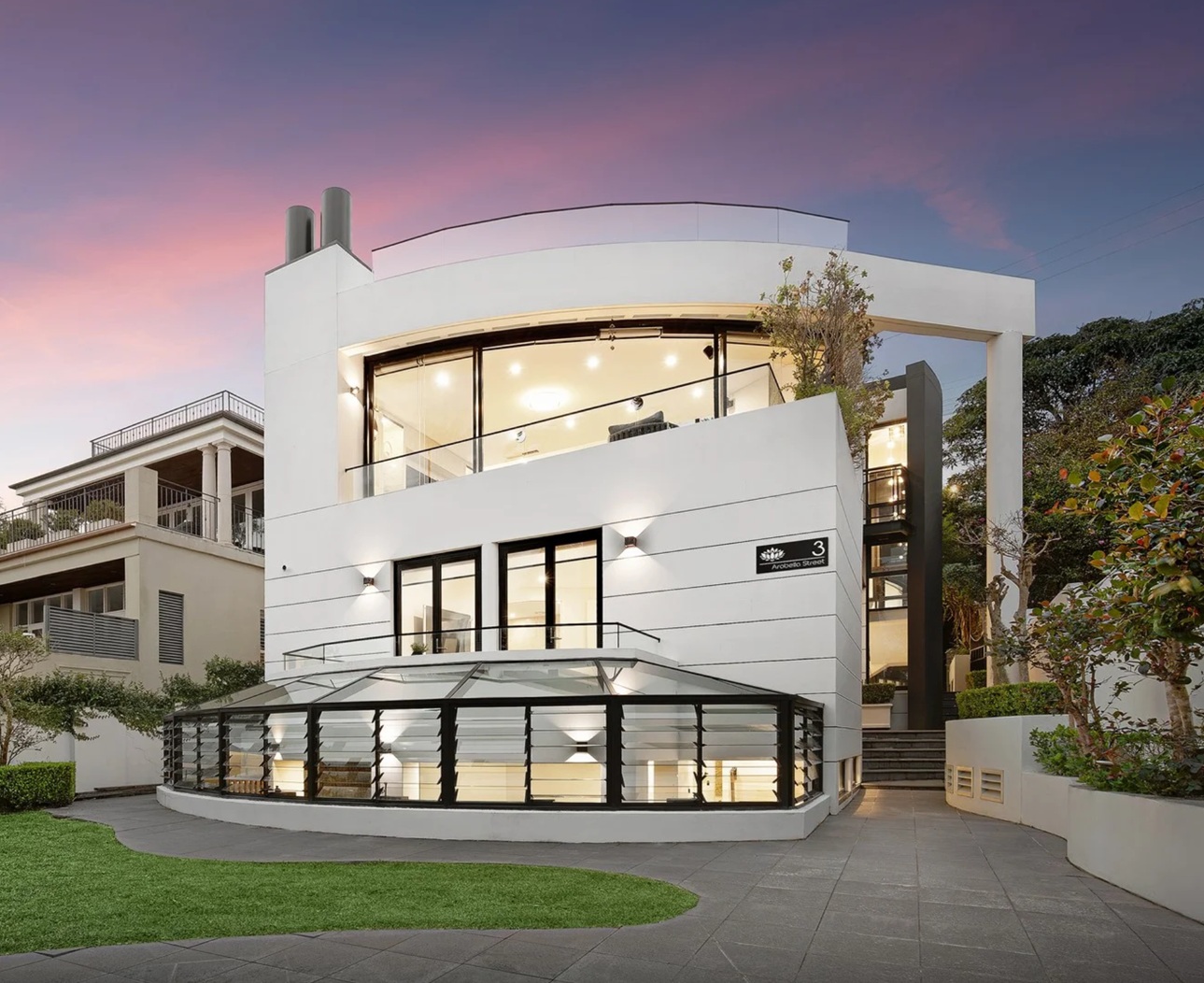 Grand Villa